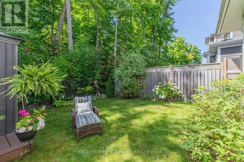30 Summitview Drive Ottawa ON K2M 2V9