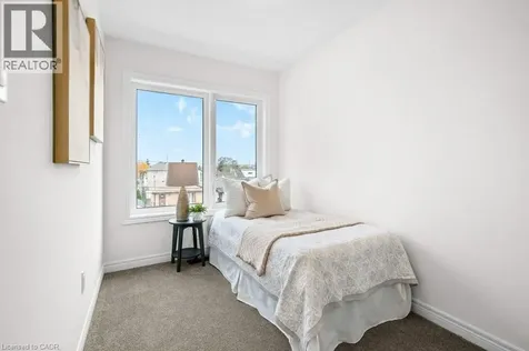 21 Bingham Road Hamilton ON L8H 0B5