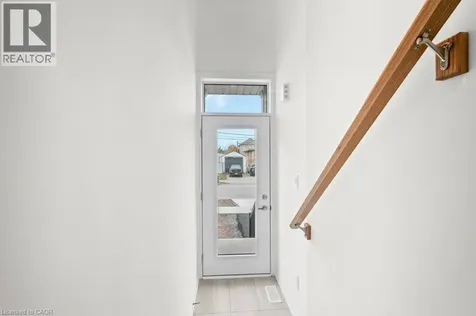 21 Bingham Road Hamilton ON L8H 0B5