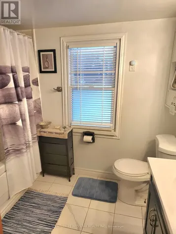 436 Elliott Street West Windsor ON N9A 5Z2