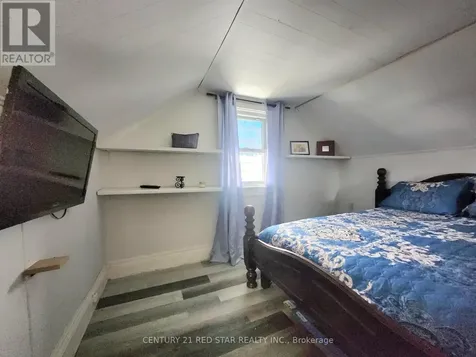 436 Elliott Street West Windsor ON N9A 5Z2