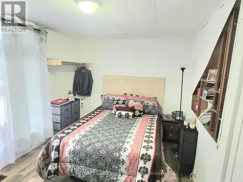 436 Elliott Street West Windsor ON N9A 5Z2