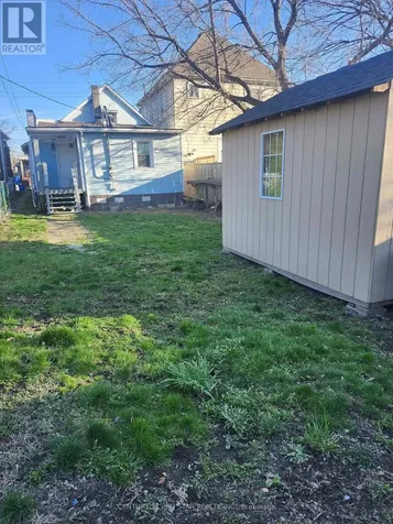 436 Elliott Street West Windsor ON N9A 5Z2