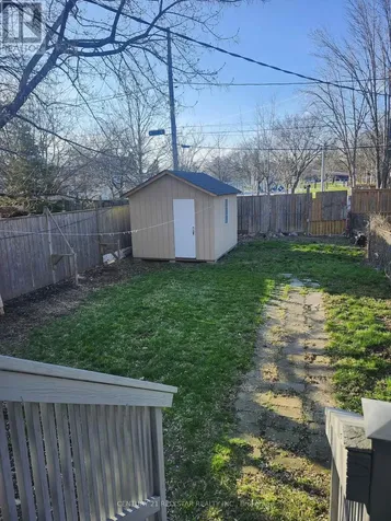 436 Elliott Street West Windsor ON N9A 5Z2