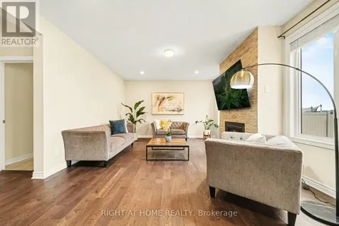 1089 Apolune Street Ottawa ON K2J 6N8