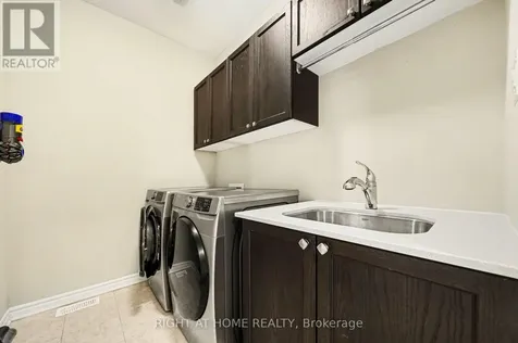 1089 Apolune Street Ottawa ON K2J 6N8