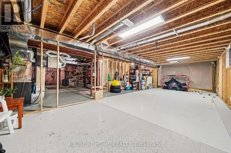 1089 Apolune Street Ottawa ON K2J 6N8