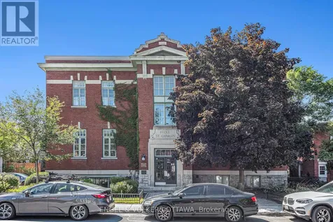 24 Springfield Road Ottawa ON K1M 1C9