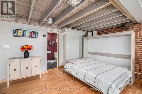 24 Springfield Road Ottawa ON K1M 1C9