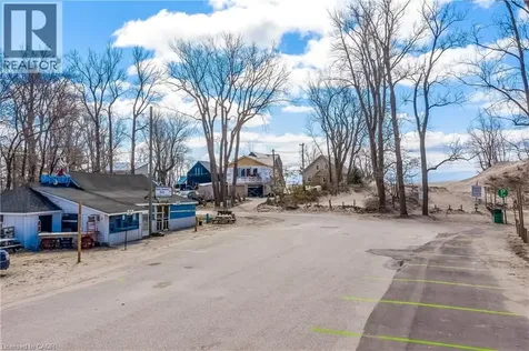 2 Beach Avenue Port Rowan ON N0E 1M0