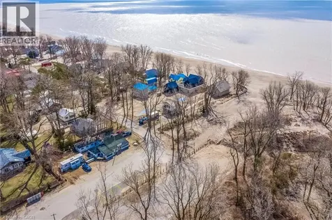 2 Beach Avenue Port Rowan ON N0E 1M0