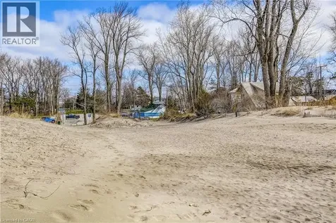 2 Beach Avenue Port Rowan ON N0E 1M0