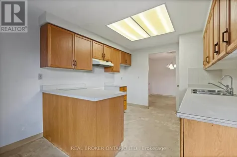 265 Westcourt Place Waterloo ON N2L 6E4