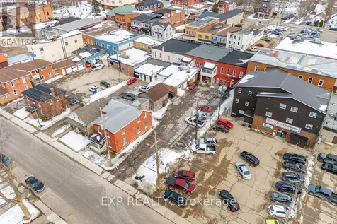 204 Raglan Street South Renfrew ON K7V 1R1