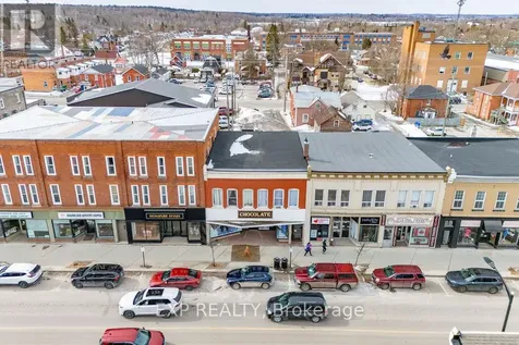 204 Raglan Street South Renfrew ON K7V 1R1