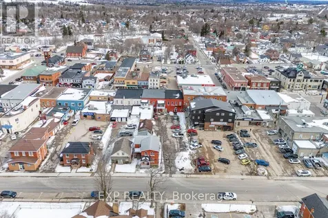 204 Raglan Street South Renfrew ON K7V 1R1