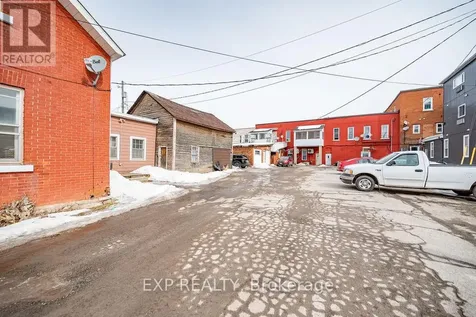 204 Raglan Street South Renfrew ON K7V 1R1