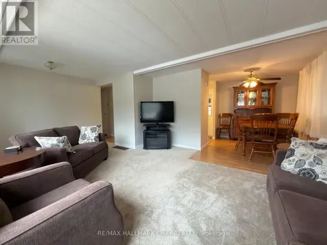 13 Carruthers Street North Wasaga Beach ON L9Z 1K2