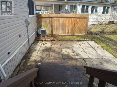 13 Carruthers Street North Wasaga Beach ON L9Z 1K2
