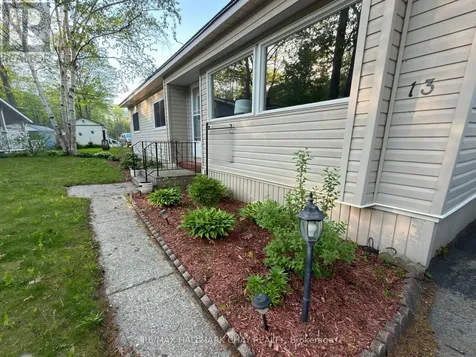 13 Carruthers Street North Wasaga Beach ON L9Z 1K2