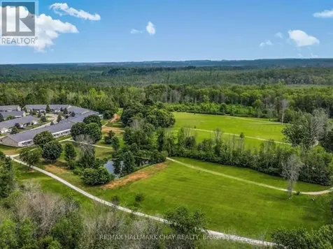 13 Carruthers Street North Wasaga Beach ON L9Z 1K2