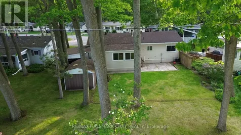 13 Carruthers Street North Wasaga Beach ON L9Z 1K2