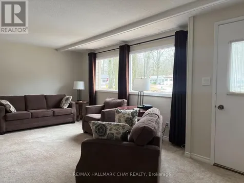 13 Carruthers Street North Wasaga Beach ON L9Z 1K2