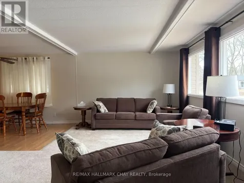 13 Carruthers Street North Wasaga Beach ON L9Z 1K2