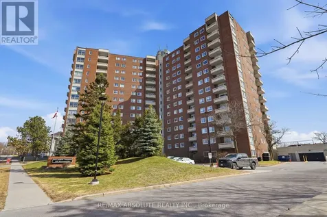 915 Elmsmere Road Ottawa ON K1J 8H8