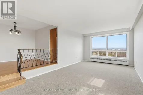 915 Elmsmere Road Ottawa ON K1J 8H8