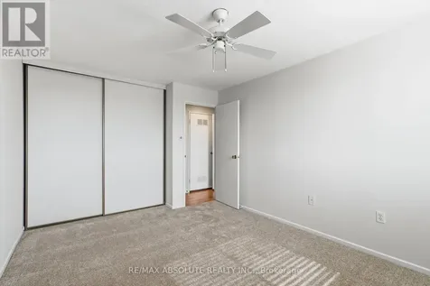 915 Elmsmere Road Ottawa ON K1J 8H8