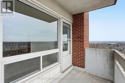 915 Elmsmere Road Ottawa ON K1J 8H8