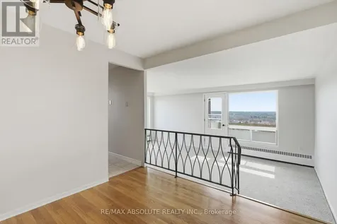 915 Elmsmere Road Ottawa ON K1J 8H8