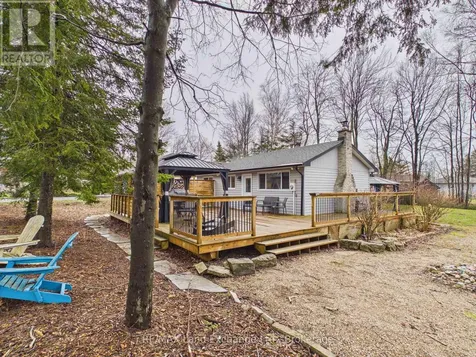 507 Abenaki Drive Huron-kinloss ON N2Z 2X3