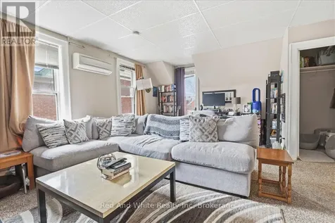 31 Bingeman Street Kitchener ON N2H 2R7