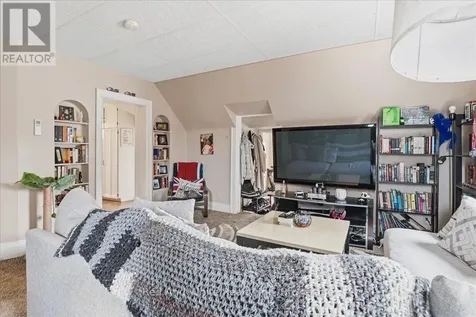 31 Bingeman Street Kitchener ON N2H 2R7