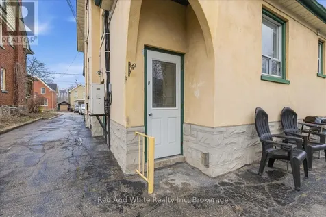 31 Bingeman Street Kitchener ON N2H 2R7