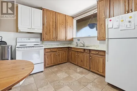 31 Bingeman Street Kitchener ON N2H 2R7