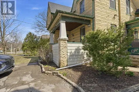 31 Bingeman Street Kitchener ON N2H 2R7