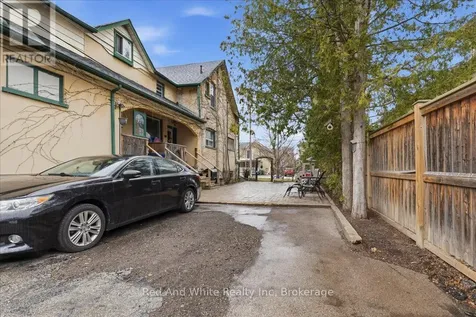 31 Bingeman Street Kitchener ON N2H 2R7