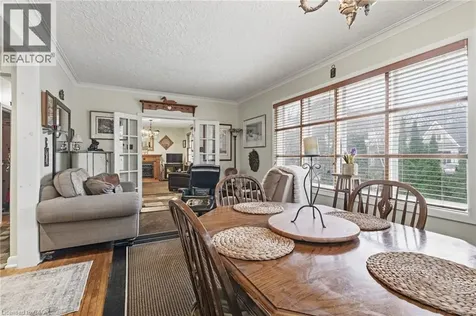 1051 Melvin Avenue Oakville ON L6J 2V8