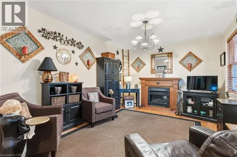 1051 Melvin Avenue Oakville ON L6J 2V8
