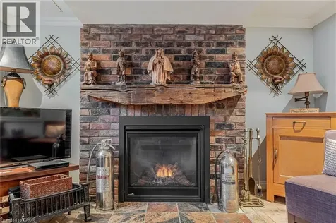 1051 Melvin Avenue Oakville ON L6J 2V8