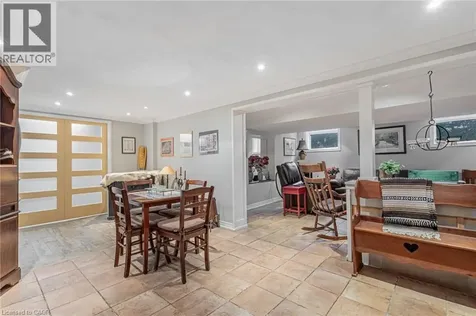 1051 Melvin Avenue Oakville ON L6J 2V8