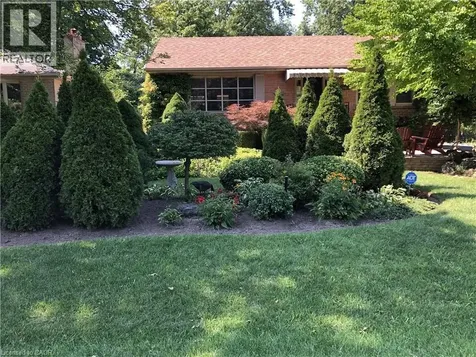 1051 Melvin Avenue Oakville ON L6J 2V8