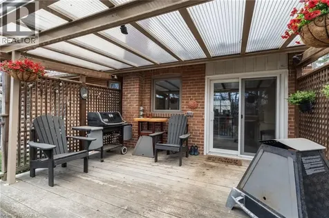 1051 Melvin Avenue Oakville ON L6J 2V8