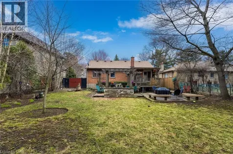 1051 Melvin Avenue Oakville ON L6J 2V8