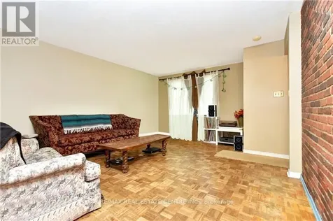 960 Meadowlands Drive Ottawa ON K2C 0K3