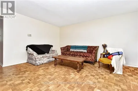 960 Meadowlands Drive Ottawa ON K2C 0K3