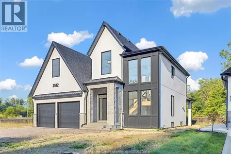 2520 Mayfair South Lasalle ON N9J 0E5